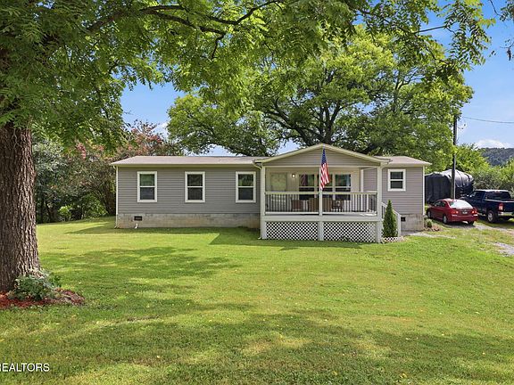 2nd image of 701 Watson Rd