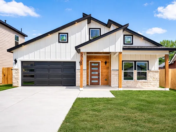 2705 S Jones St, Fort Worth, TX 76104