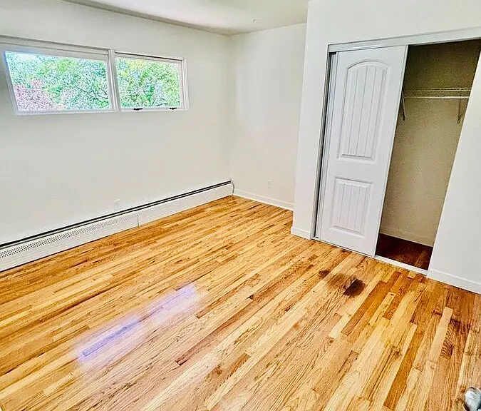 416 Clarke St — Photo 7