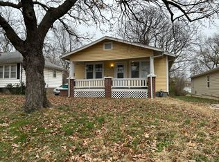 1124 N Clay Ave, Springfield, MO 65802