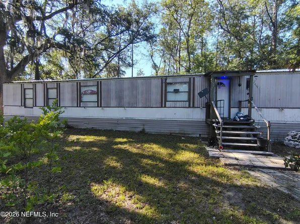 109 ARROWHEAD Drive, Interlachen, FL 32148
