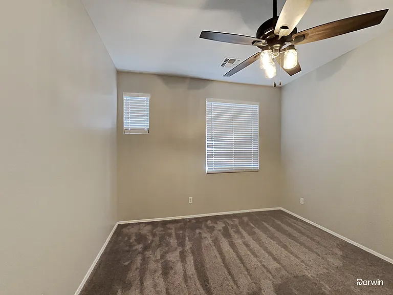 329 E Diamond Trl — Photo 13