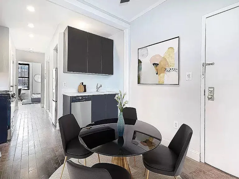 242 Mulberry St #3 — Photo 2