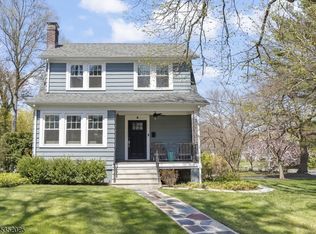 17 Beekman Ter, Summit, NJ 07901