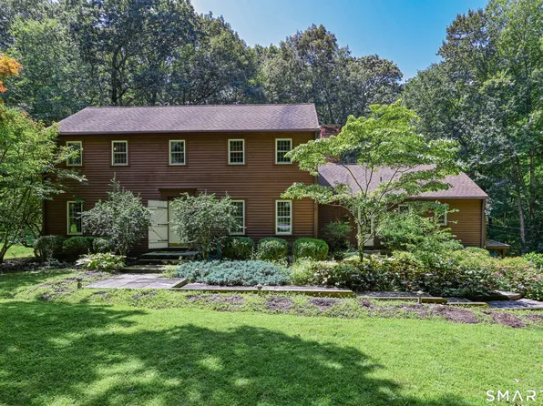 75 Great Ring Road, Newtown, CT 06482