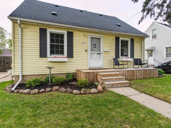 2371 Shevlin St, Ferndale, MI 48220