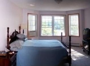 31 Berry Rd, Loudon, NH 03307