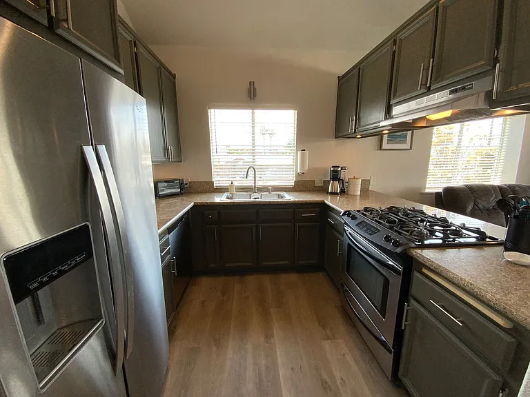240 Dahlia Ave #C — Photo 8