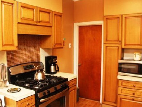 5th image of 8619 Avenue B