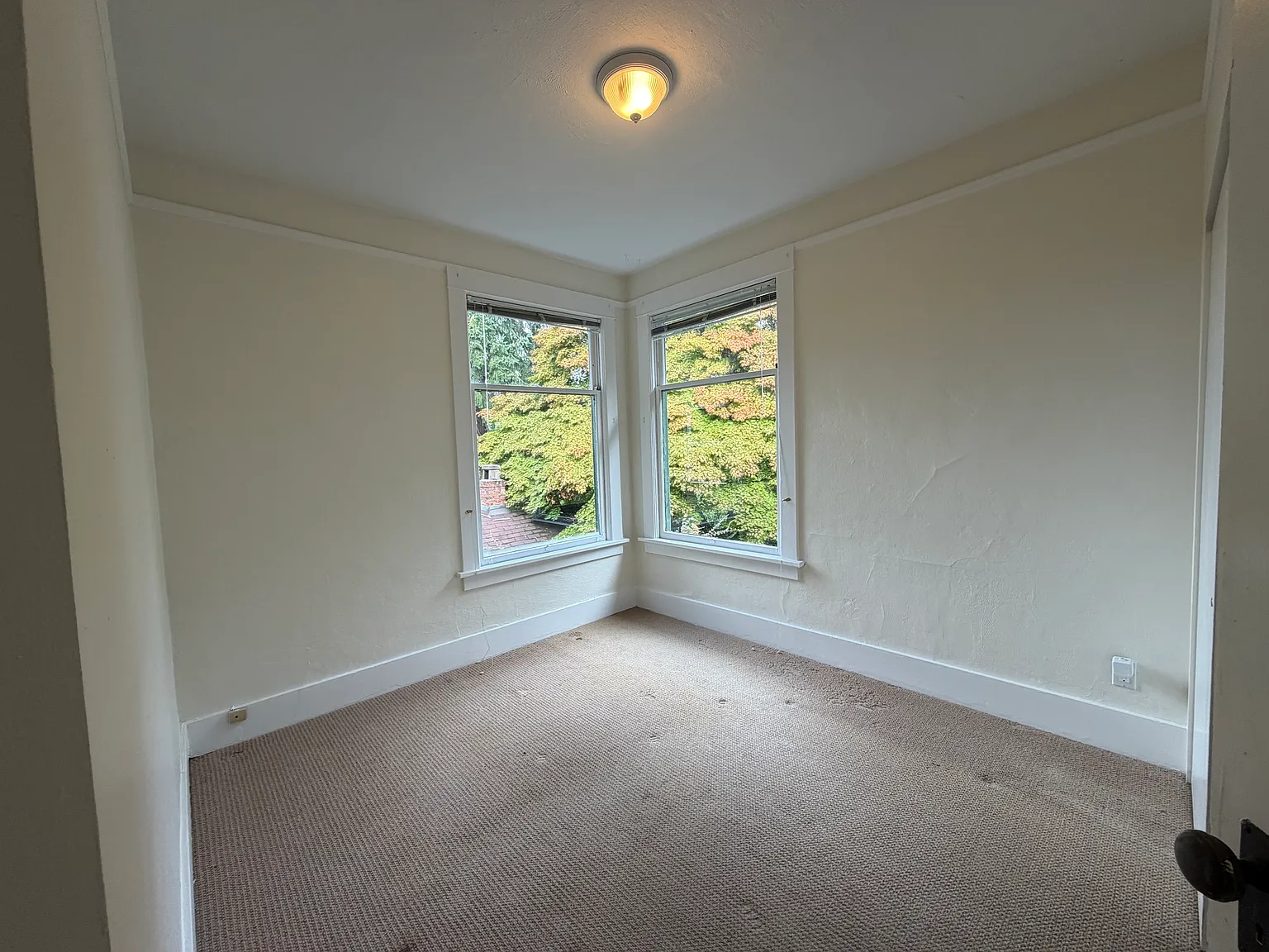 2 bed, 1000 sqft, $2,750 — Photo 3