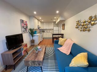 842 32nd St #A, Emeryville, CA 94608