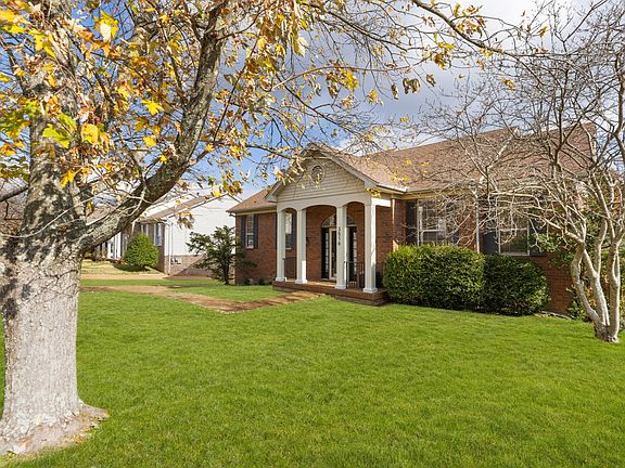 5th image of 3516 Thornehill Dr