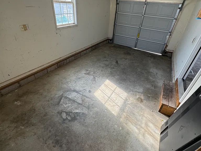 1211 Redbud St — Photo 10