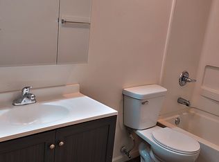 1920 Hobson Rd #F-105, Fort Wayne, IN 46805