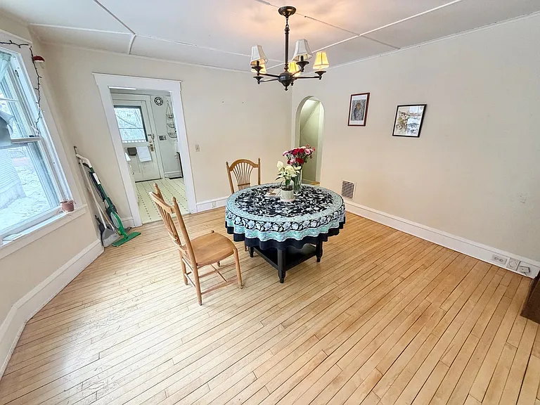 281 S Winooski Ave — Photo 8