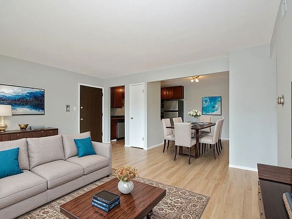 2nd image of 10715 S Keating Ave APT 2B