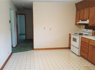4550 Woodrum Ln, Cross Lanes, WV 25313