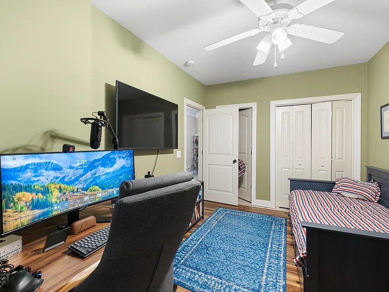 102 Mallard Dr #1A — Photo 47
