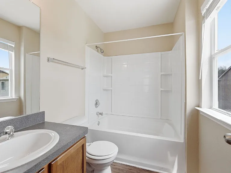 10849 Astor Dr — Photo 24