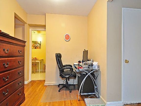 4th image of 83-20 141st St