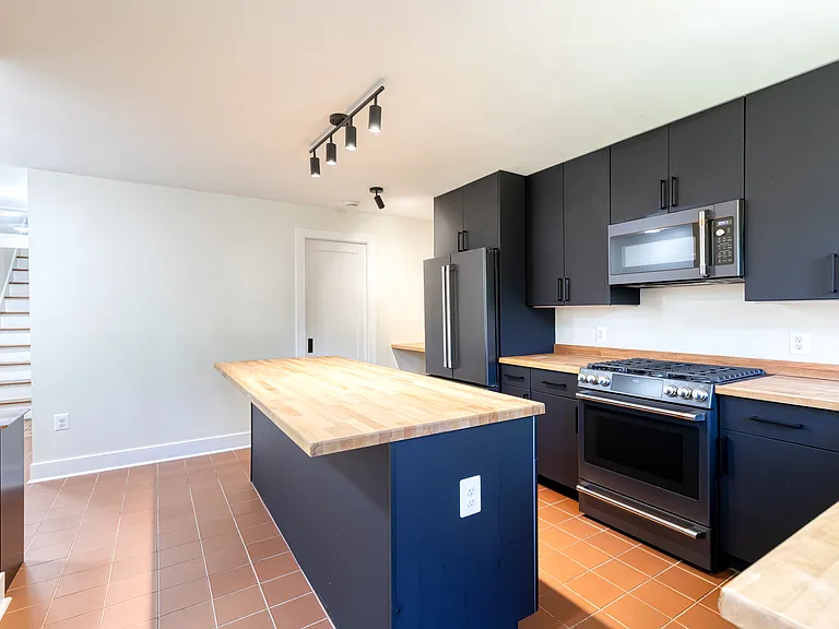 630 S Paca St — Photo 15