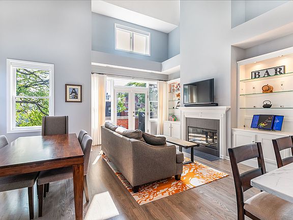 3rd image of 1442 W School St #3