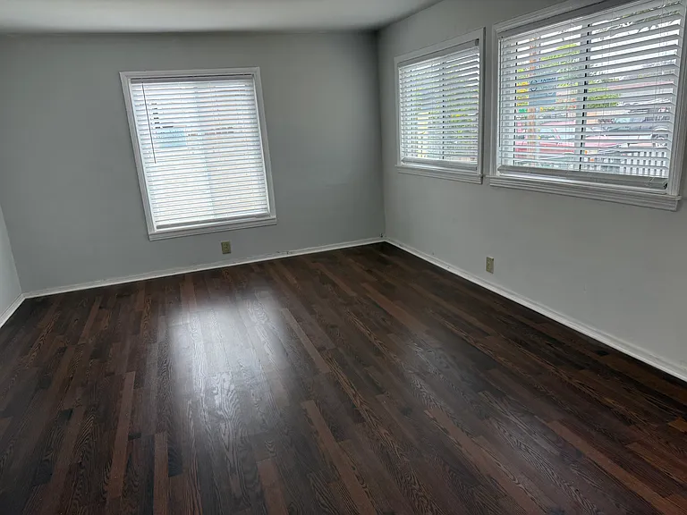 3322 W Camille St — Photo 2