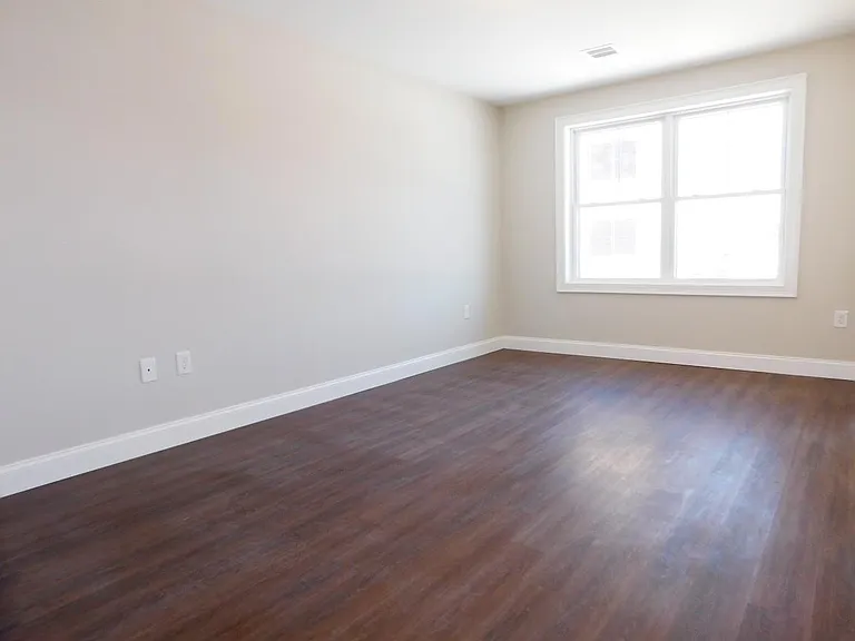 32 Harris St #203 — Photo 8