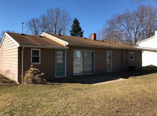 6741 Dennison Dr, Whitehouse, OH 43571