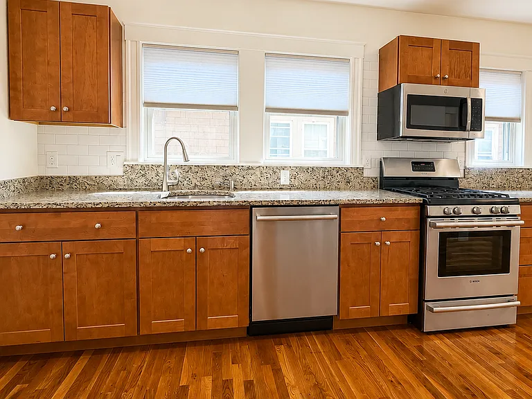 92 Alpine St #92 — Photo 9