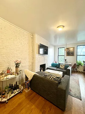 Rented by Oxford Property Group | media 1