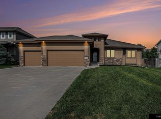 1314 N 180th St, Elkhorn, NE 68022