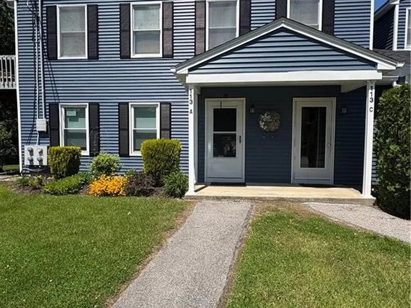 113 Turnessa Grn #C, North Providence, RI 02904