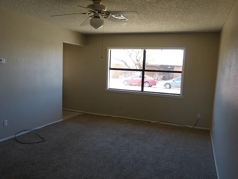 3021 Virginia Ave — Photo 3