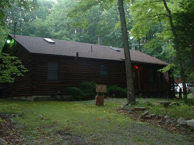 1st image of 613 Crow Dr
