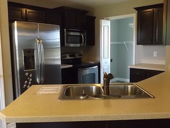 5th image of 1304 Marcy Ct