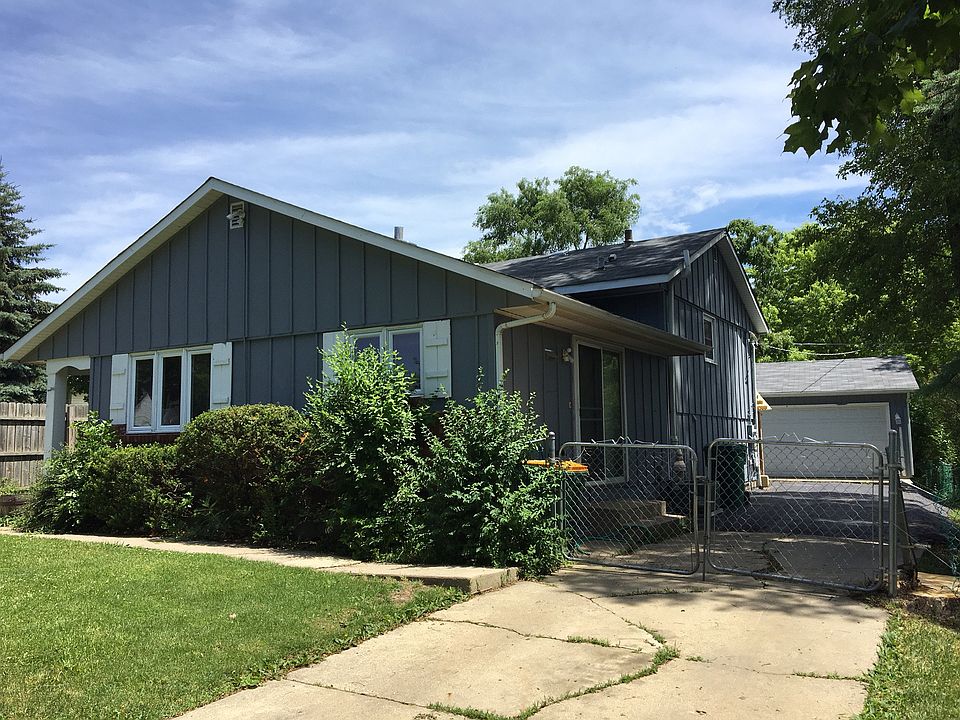 1st image of 1035 Crescent Ct