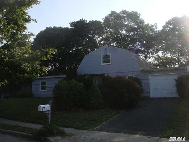 1st image of 5 Carnegie Dr