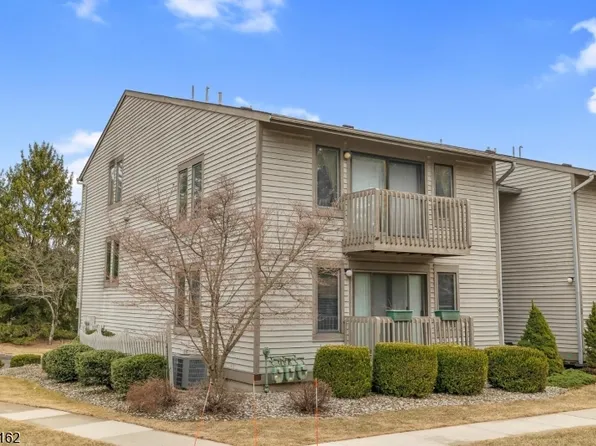 61 Sam Bonnell Dr, Union Twp., NJ 08809
