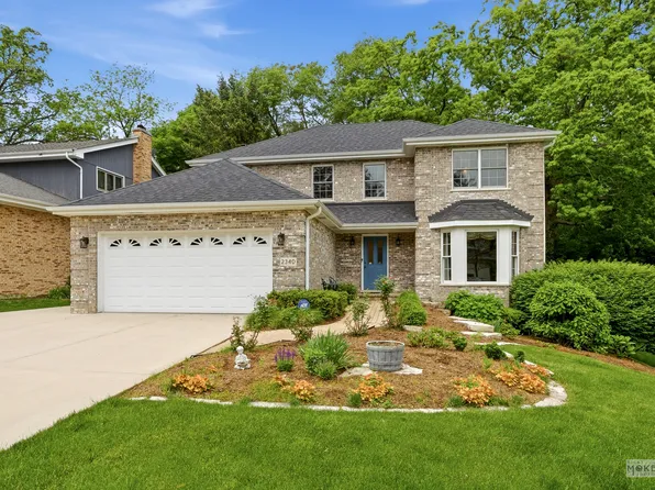 2340 Ridgewood Rd, Lisle, IL 60532