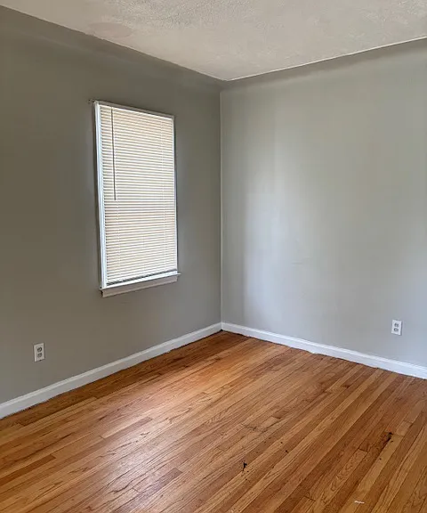 9936 Montrose St — Photo 10