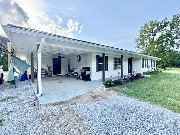 3rd image of 2709 Countrywood Rd