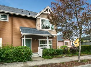 1912 18th Ave NE, Issaquah, WA 98029