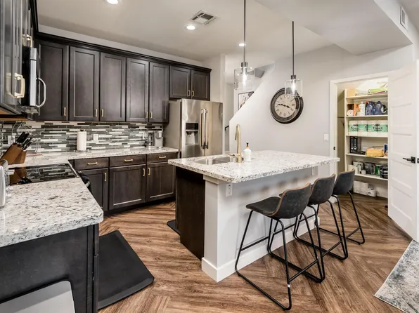 1062 N Miller Rd, Tempe, AZ 85281