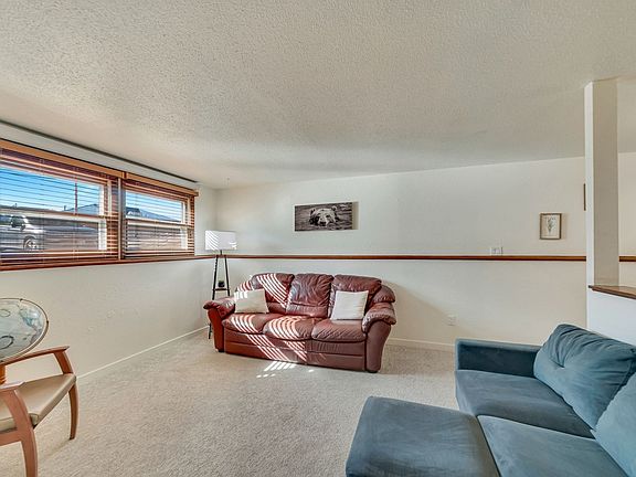 4th image of 4120 Lakeview Dr #4122