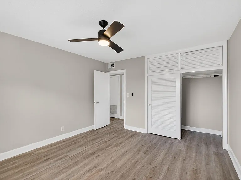 624 Southwind Cir #2 — Photo 13