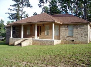 4 Howard St, Purvis, MS 39475