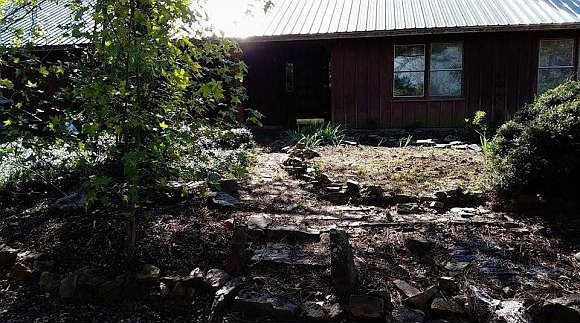1st image of 204 Williford Dr
