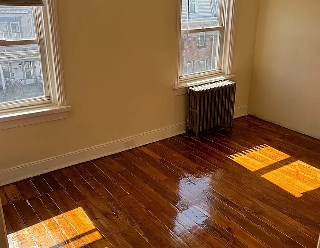 Spacious Bridesburg Gem Available for Rent! — Photo 4