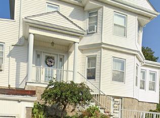 156 Bogle St APT 2, Fall River, MA 02723